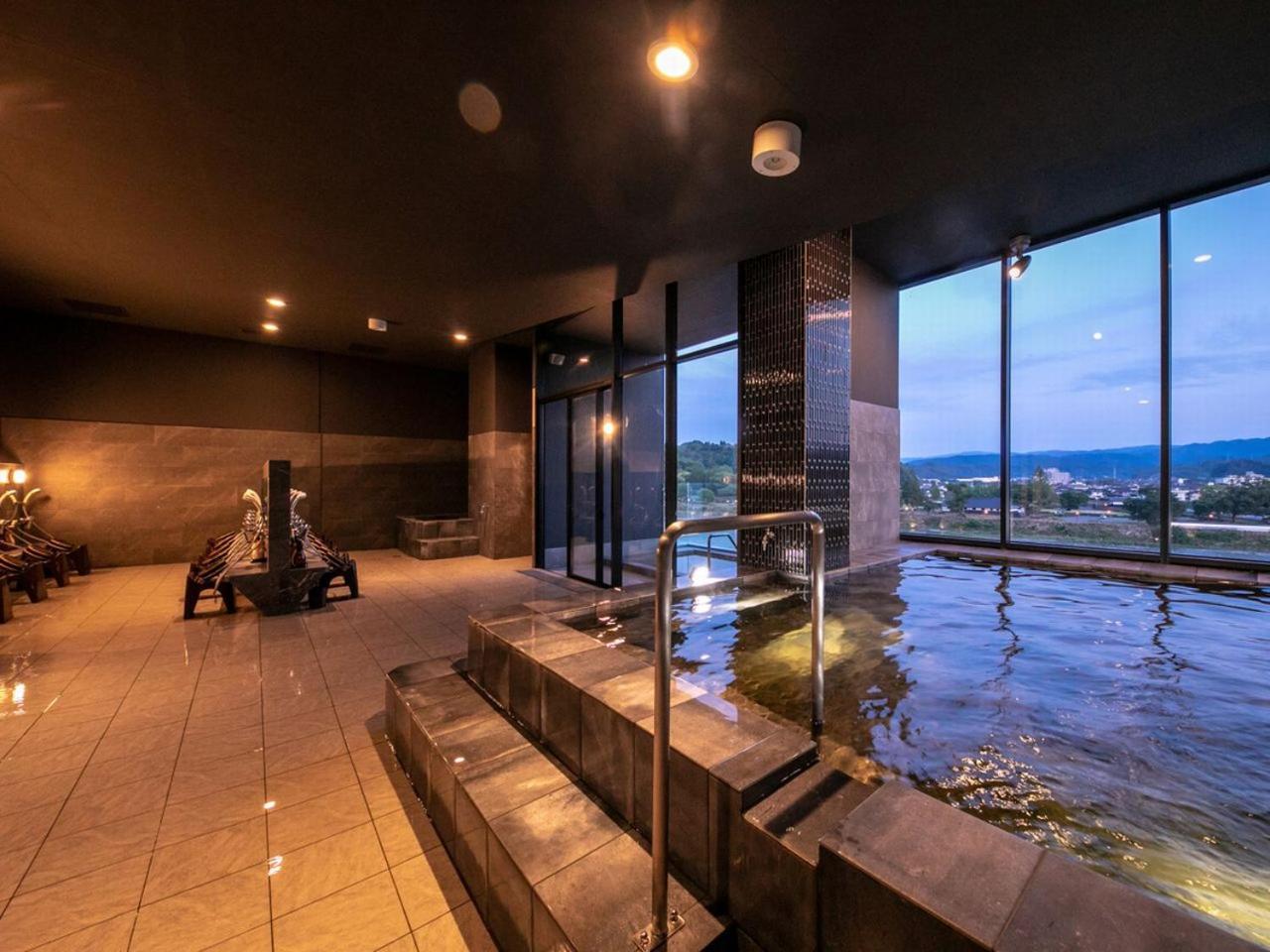 Hitoyoshi Onsen Nabeya Hotel Buitenkant foto